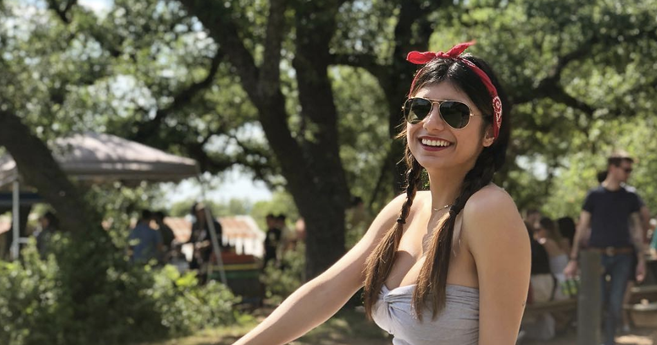 These Are The 6 Reasons Why Everyone Loves Mia Khalifa Latest News 24 Hrs Latest News On
