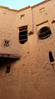 Paredes de adobe (Kasbah Amridil) Paredes de adobe (Kasbah Amridil)