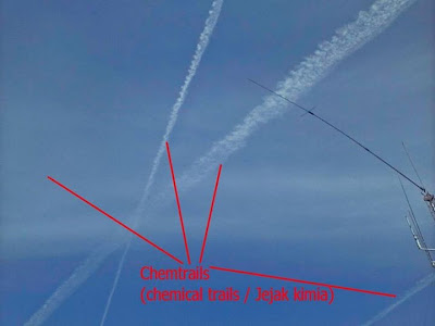 Ini Fenomena HALO atau Chemical Trails diatas Sidoarjo