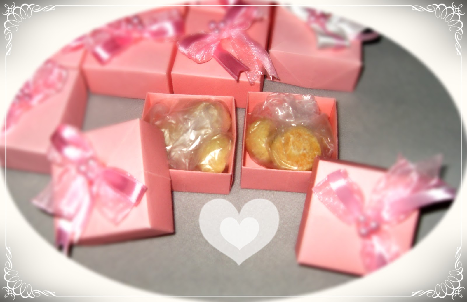 * Havuçla Maydanoz * Pembe Kutularda Fındık Kurabiyeleri