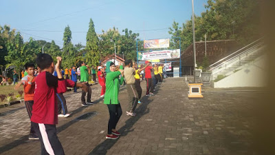 DANRAMIL JENAR SENAM BERSAMA CAMAT