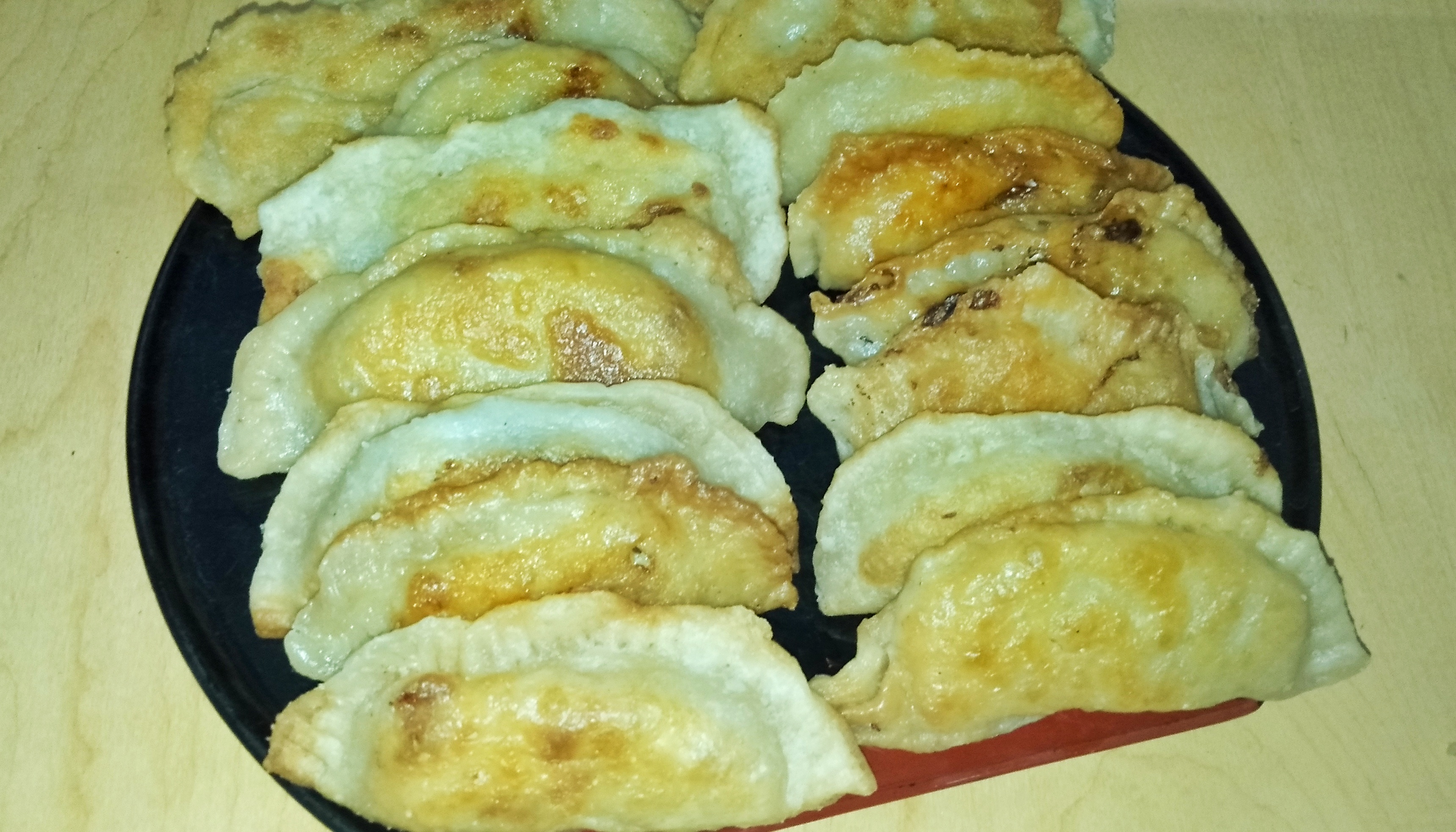 Empanada Cabbage with Crispy Pork Skin