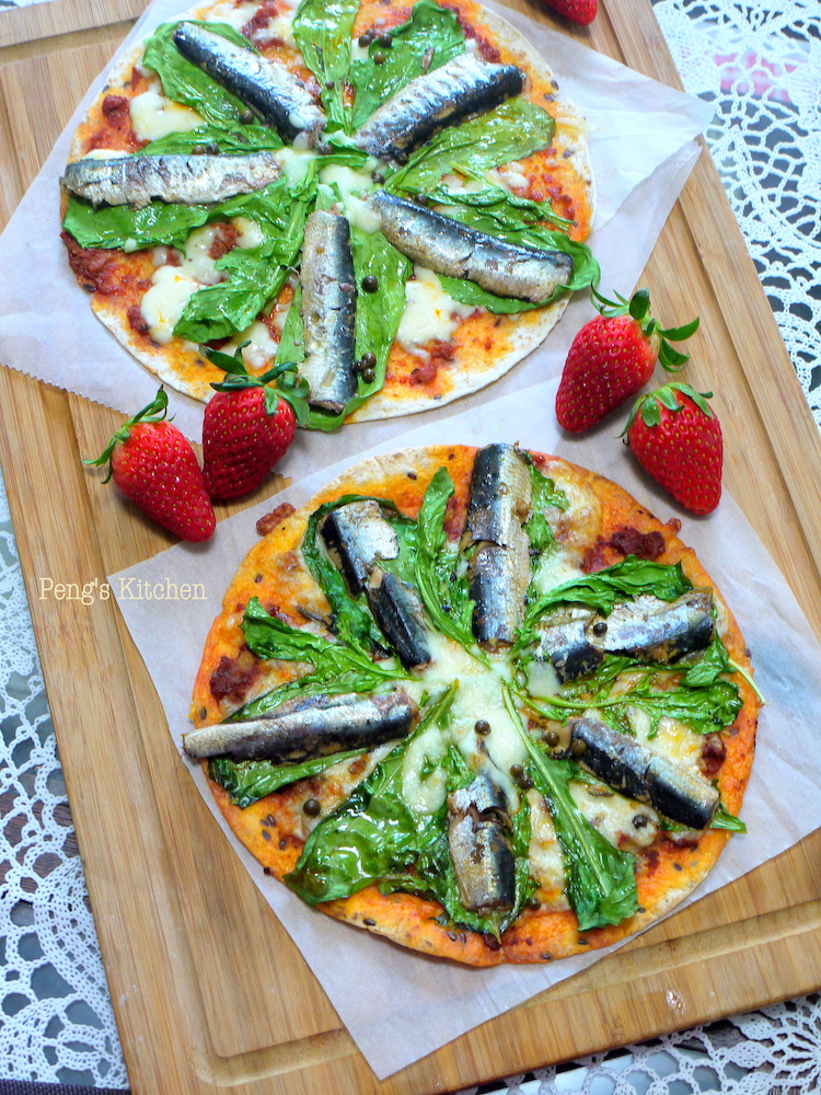 Peng's Kitchen Sardines Arugula Pizza