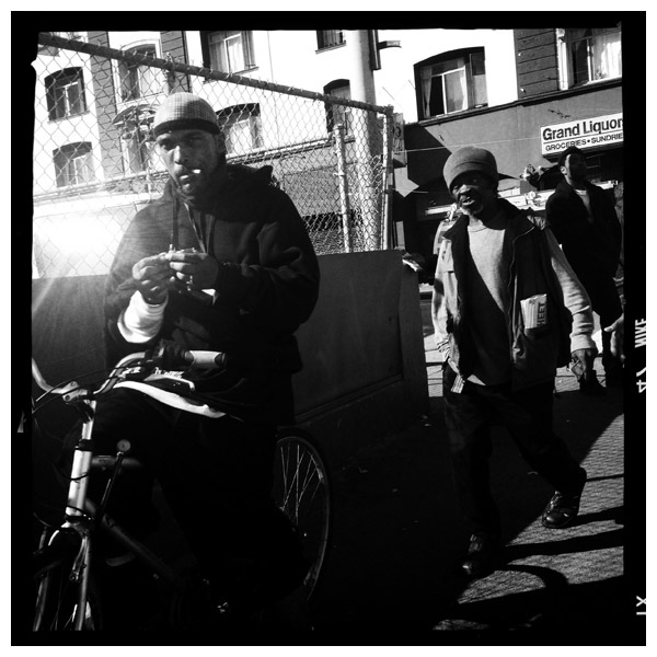 The iPhone Arts: Street Photography - the right combination - part 2