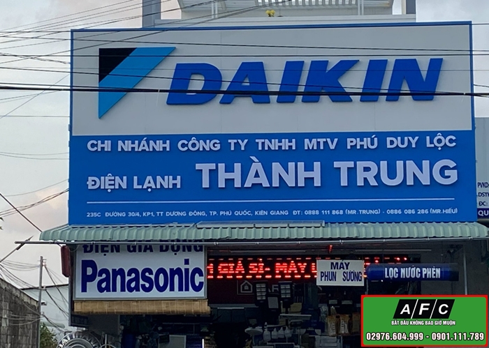 Thiết kế thi công bảng hiệu Alu chữ nổi Mica