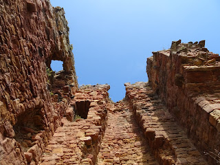 A picture showing the ruined interior walls of Seafield Tower.  Photo by Kevin Nosferatu for the Skulferatu Project.