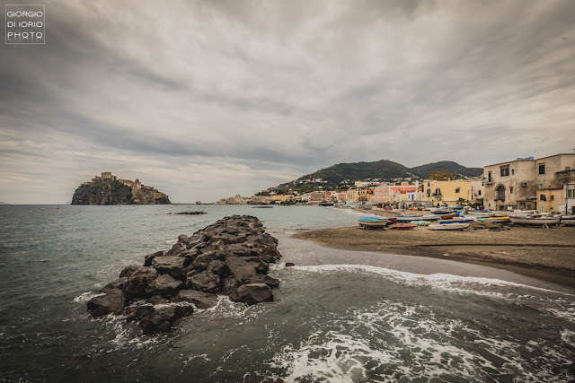 Autunno a Ischia, I colori dell'autunno, Castello Aragonese Ischia, Yacht Ulysses, Spiaggia dei Pescatori, Ischia Ponte, Foto di Ischia, 