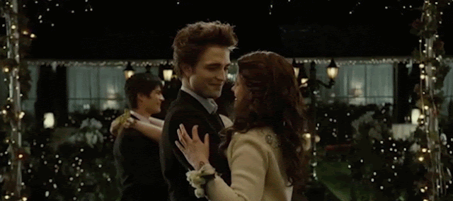 Twilight - bella and edward dancing