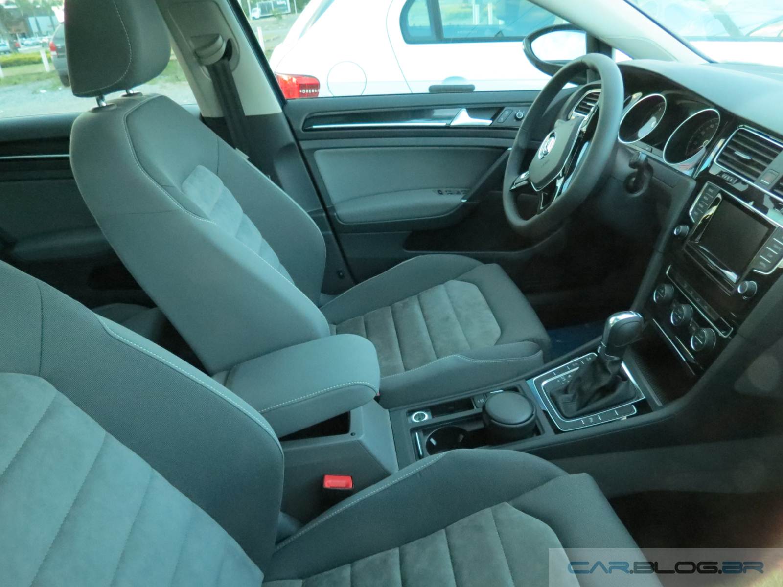 VW Golf 2014 Interior - AT