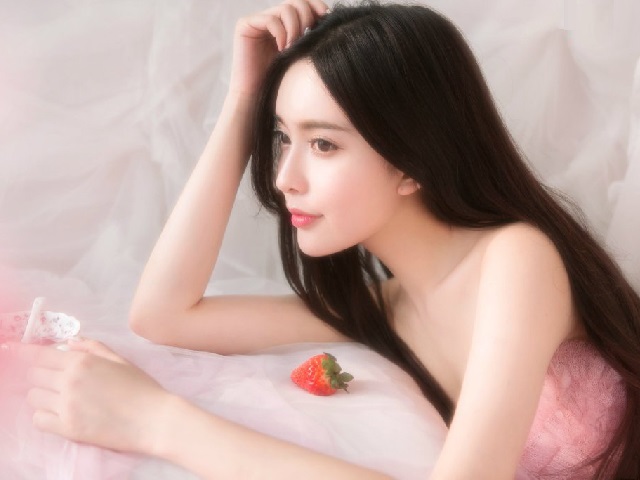 Who is the most beautiful 2016 Beijing Film school beauty 盘点北影最美女神, 谁是2016北影最美校花-古装第一女神孟子义 http://ssw5.blogspot.com.au/2017/11/Whoisthemostbeautiful2017BeijingFilmschoolbeautyGoddessofsuperscholarLiYiyi.html#.Wfuxp_mCzIX