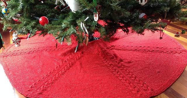 CraftyMomma73 Christmas Tree Skirt