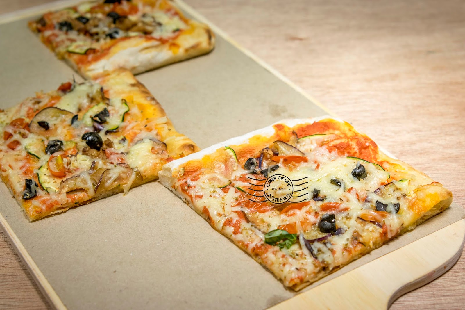 Fantastic & Authentic Italian Pizza at OTTO Pizza Romana Lebuh Carnavon, Penang Crisp of