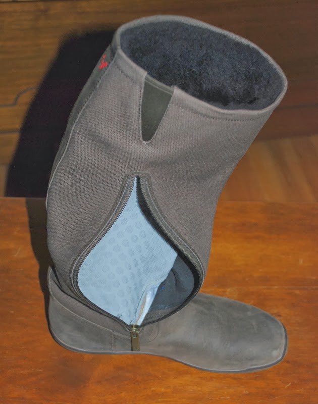 Barefoot Inclined: Boot up! Vivobarefoot Women's Ryder Boot Review