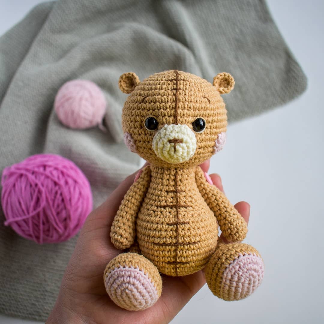 Crochet teddy bear amigurumi