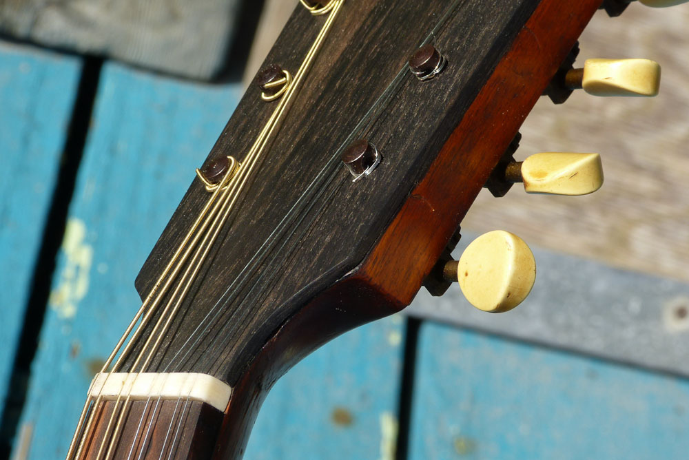 1910s Gibson ArmyNavy Pancake Mandolin