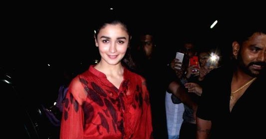 Indian Model Alia Bhatt In Red Dress At Special Screening