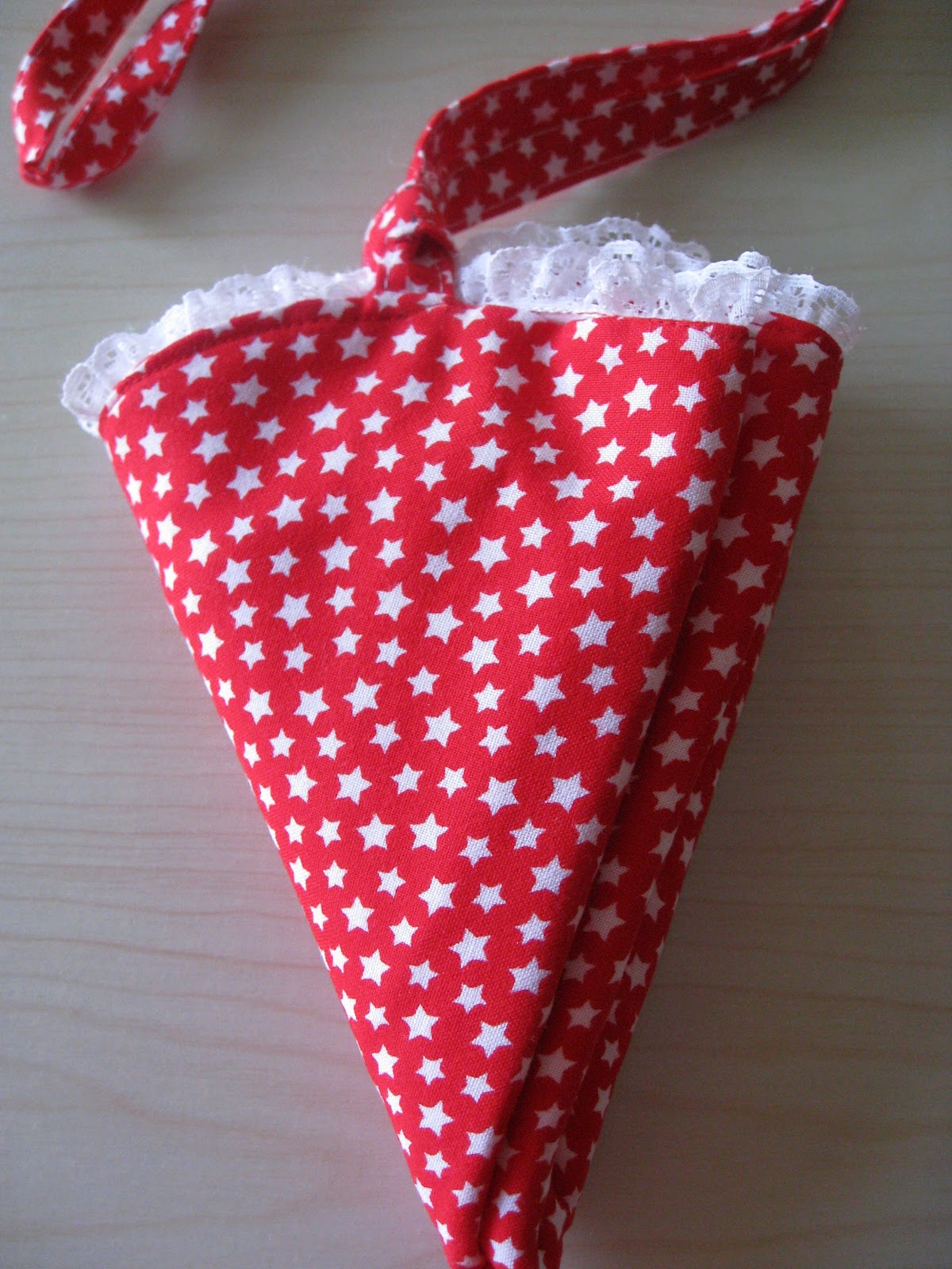 Vicki's Fabric Creations Hanging Folded Fabric Scissor Pouch Variation