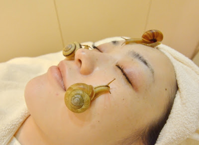 Faciales Slimy - Salon Japonés Utilizan la Baba de Caracoles Vivos