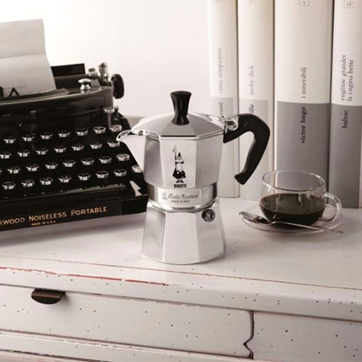 Moka Pot Nedir, Nasıl Kullanılır? KahveKafe