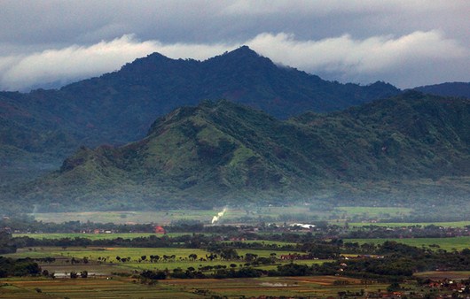 Hasil gambar untuk Gunung Budheg