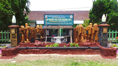 Gambar Taman Tebing Air Terjun