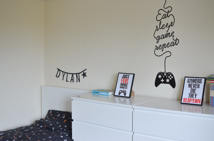 gaming themed kids bedroom, gaming room for children