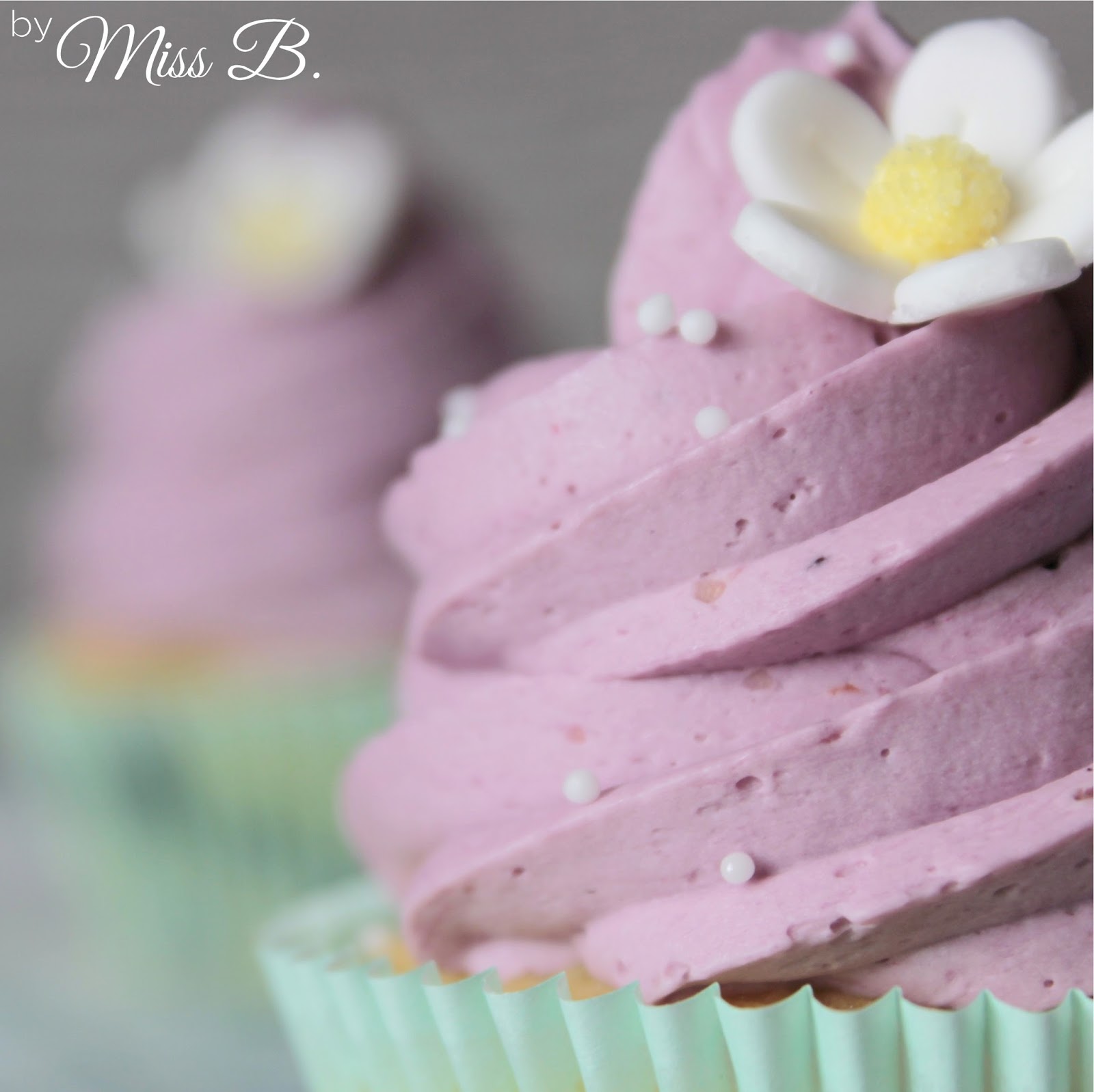 Miss Blueberrymuffin's kitchen: 10 Topping Grundrezepte für Cupcakes ... Miss Blueberrymuffin's kitchen: 10 Topping Grundrezepte für Cupcakes ...