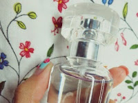 Tips - Tips Memakai Parfum Agar Awet