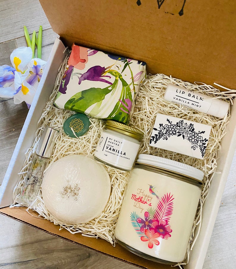 Musings of an Average Mom Mother's Day Gift Boxes