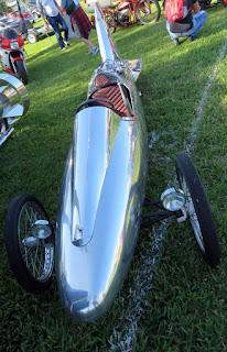 Streamlined cycle car.