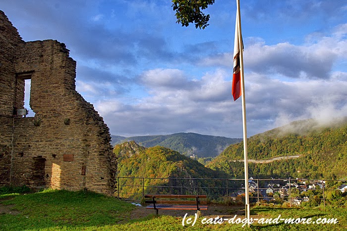 Burgruinenwanderung Are Und Saffenburg