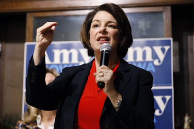 %name La senadora de Minnesota y candidata presidencial Amy Klobuchar asegura que siendo presidenta investigara mas a fondo el caso #ovni Nimitz y otros