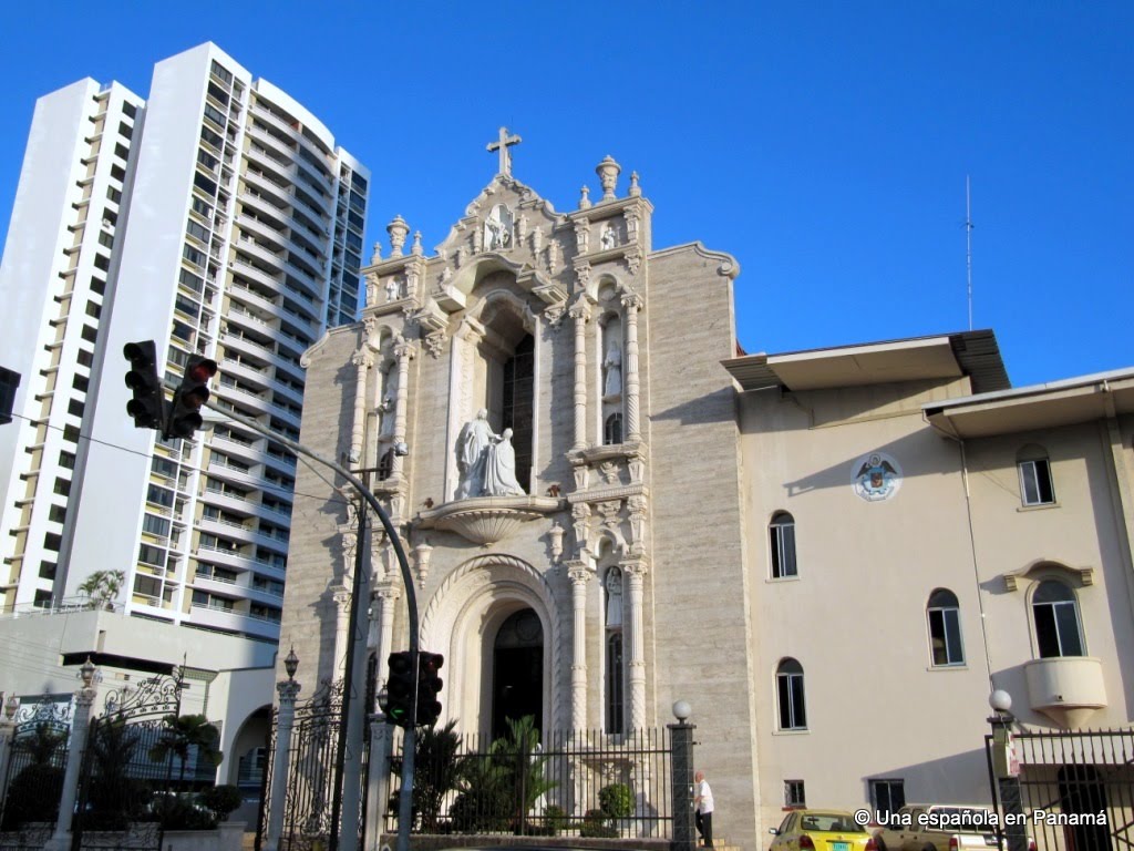 Bella Vista, el corazon financiero y comercial de la city ~ Una