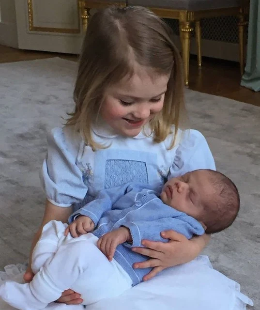 Prince Oscar Carl Olof - Swedish Royal Baby, diamond earrings, diamond ring, wedding dress, lace dress, Prince Oscar Carl Olof was born last night to the Swedish Crown Princess Victoria and Prince Daniel.