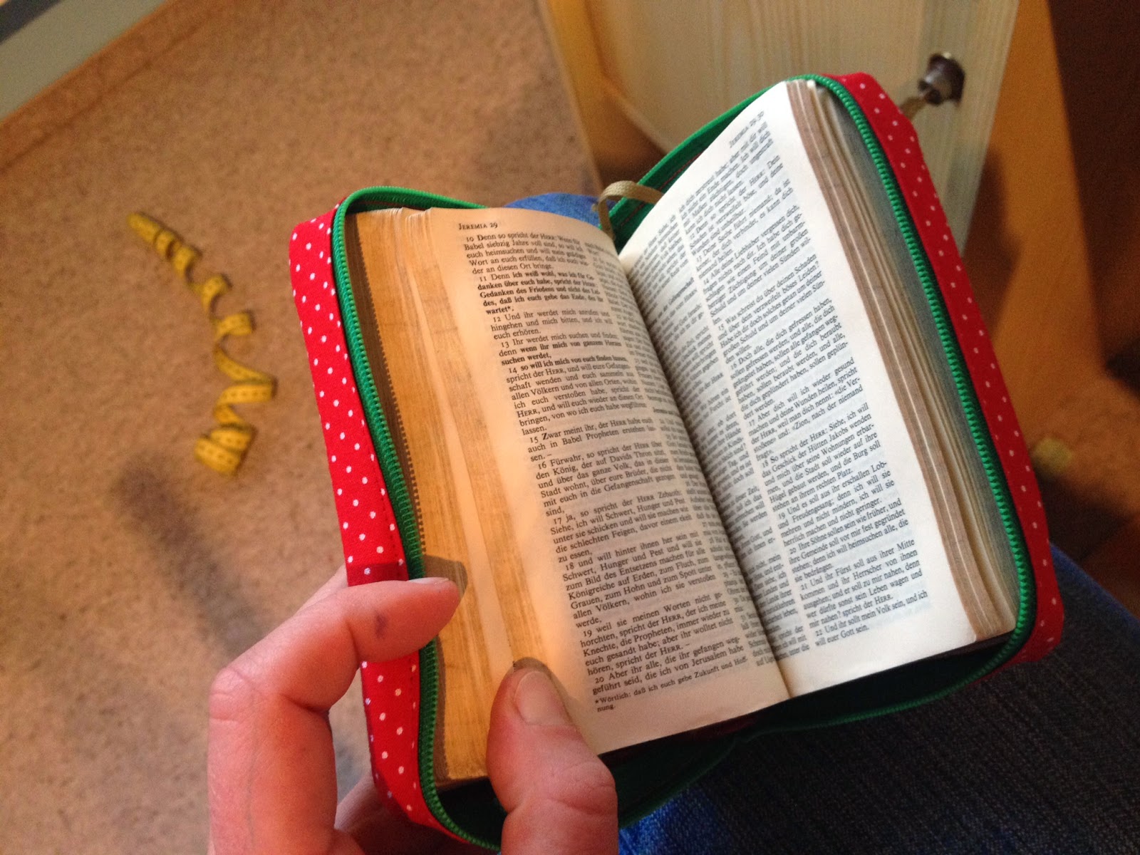 Stylische Buchhülle Mit Reißverschluss - Pride & Prejudice Design Für Bücher & Tablets