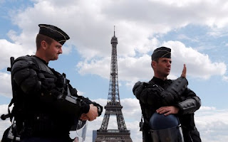Φρούριο το Παρίσι υπό το φόβο διαδηλώσεων μουσουλμάνων