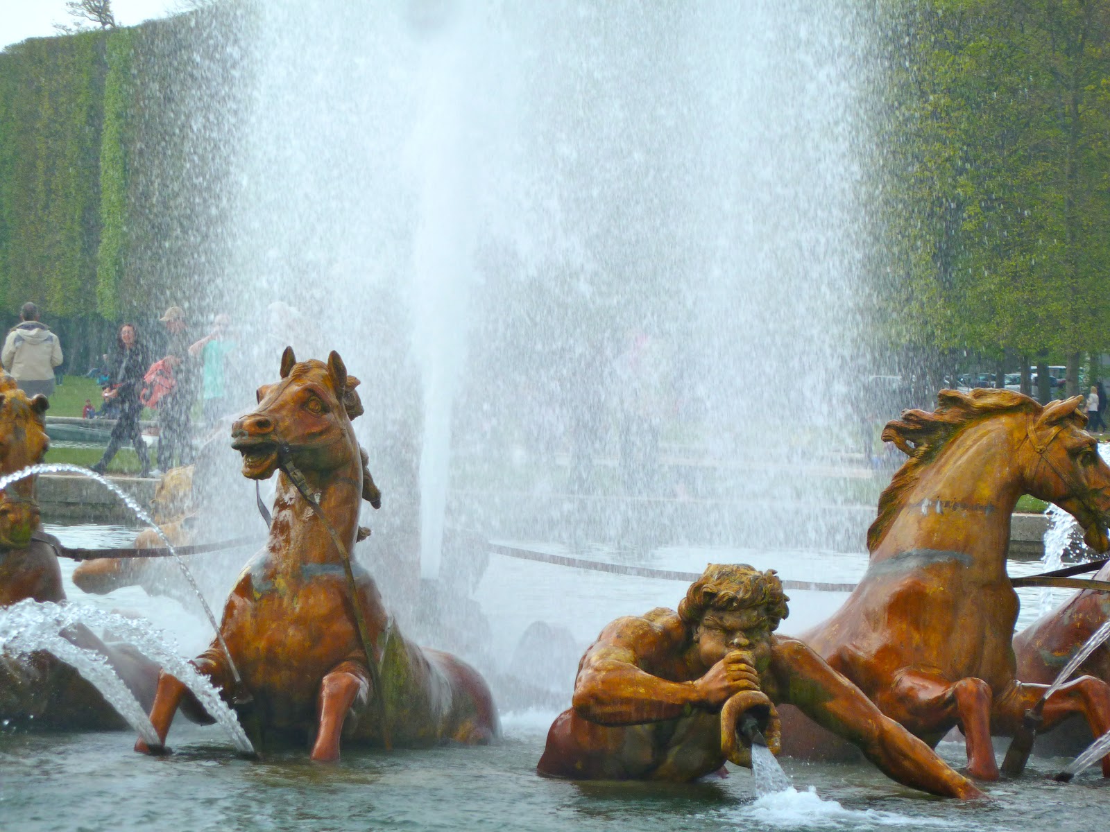 Travel Rabbits: *The gardens of Versailles, France