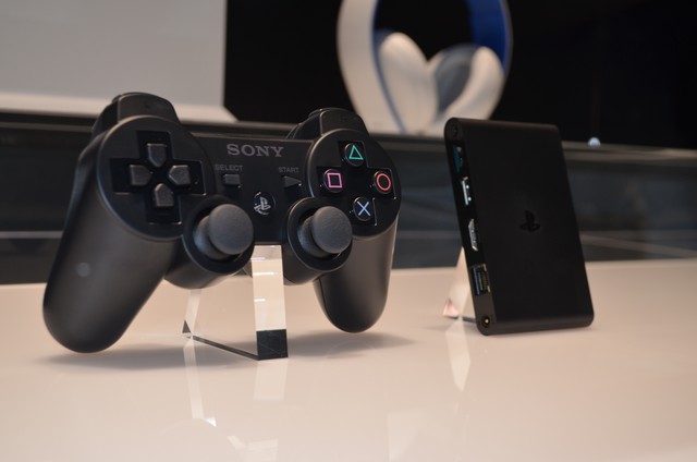 Sony giới thiệu TV 4K mỏng 4,8mm, chạy Android TV, chơi PlayStation 3 trực tiếp