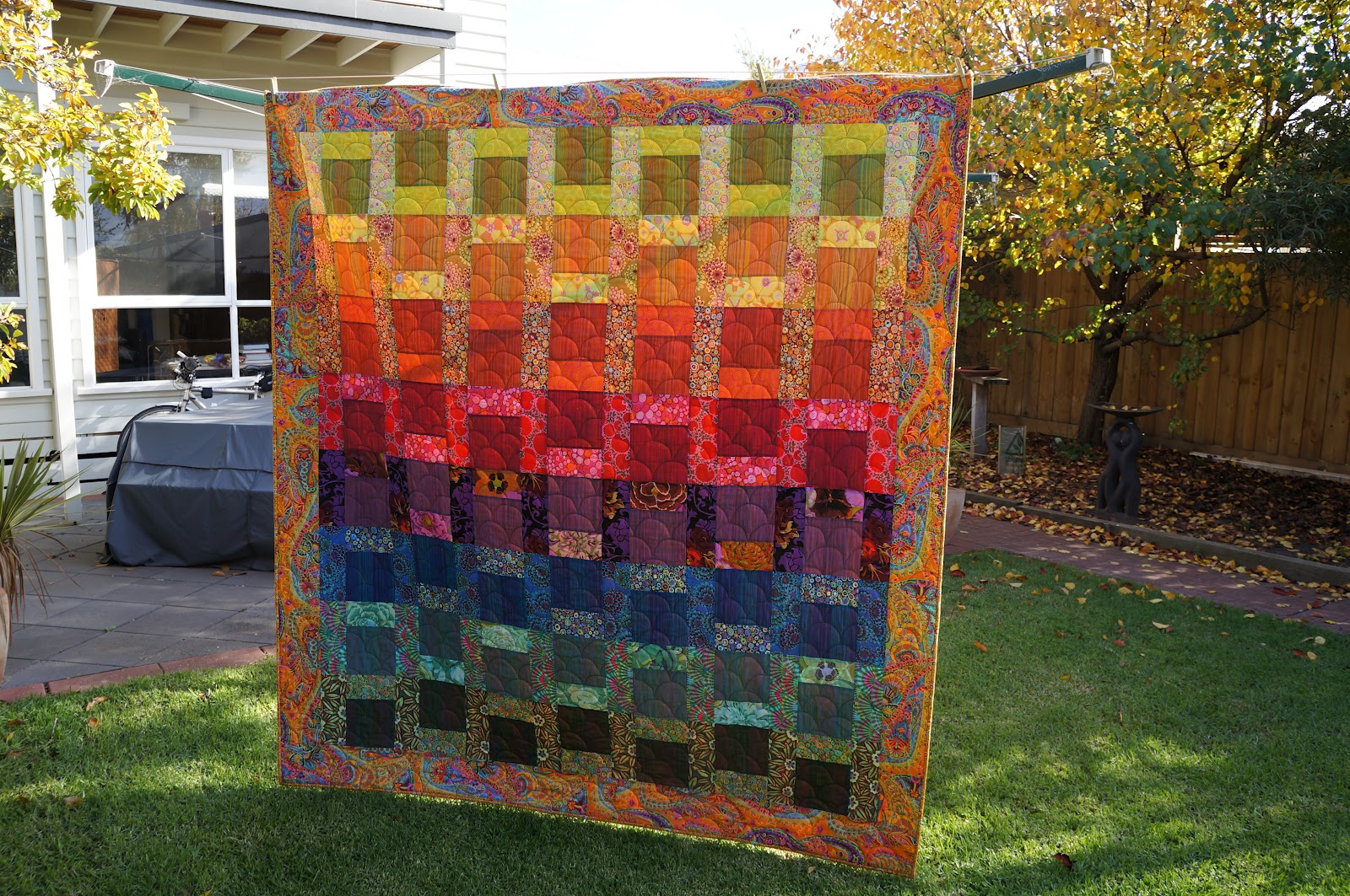 Spring Blossom Quilts: Garden Rainbow Quilt Completed