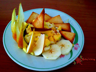 salată de pere cu mango