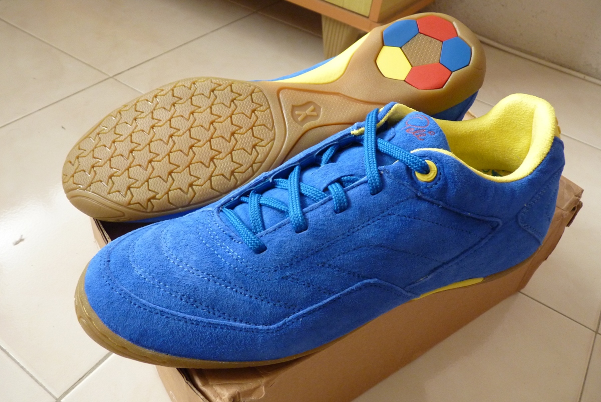 CARI KASUT: Pele Sporst Radium Indoor