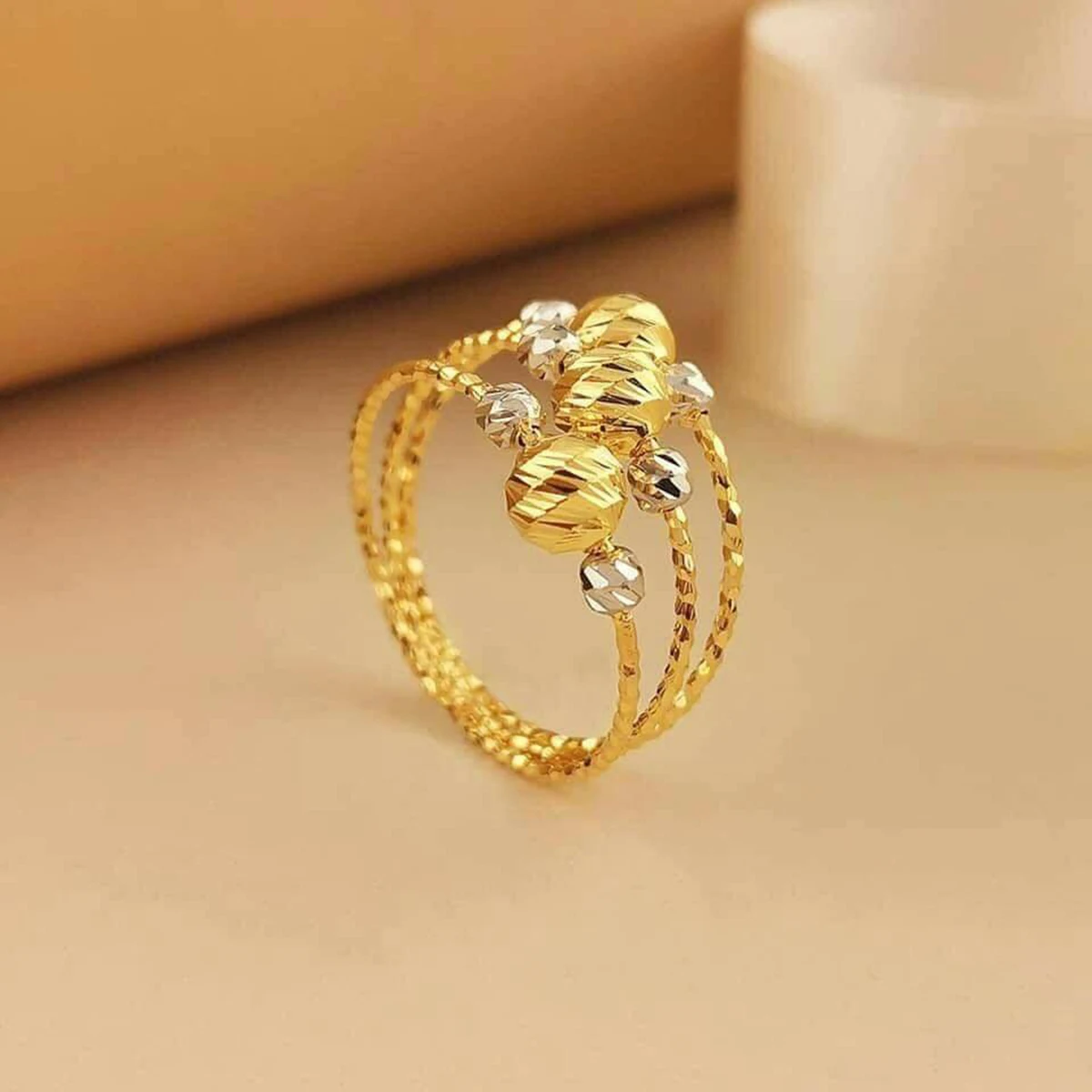 Design Cincin Emas Boba