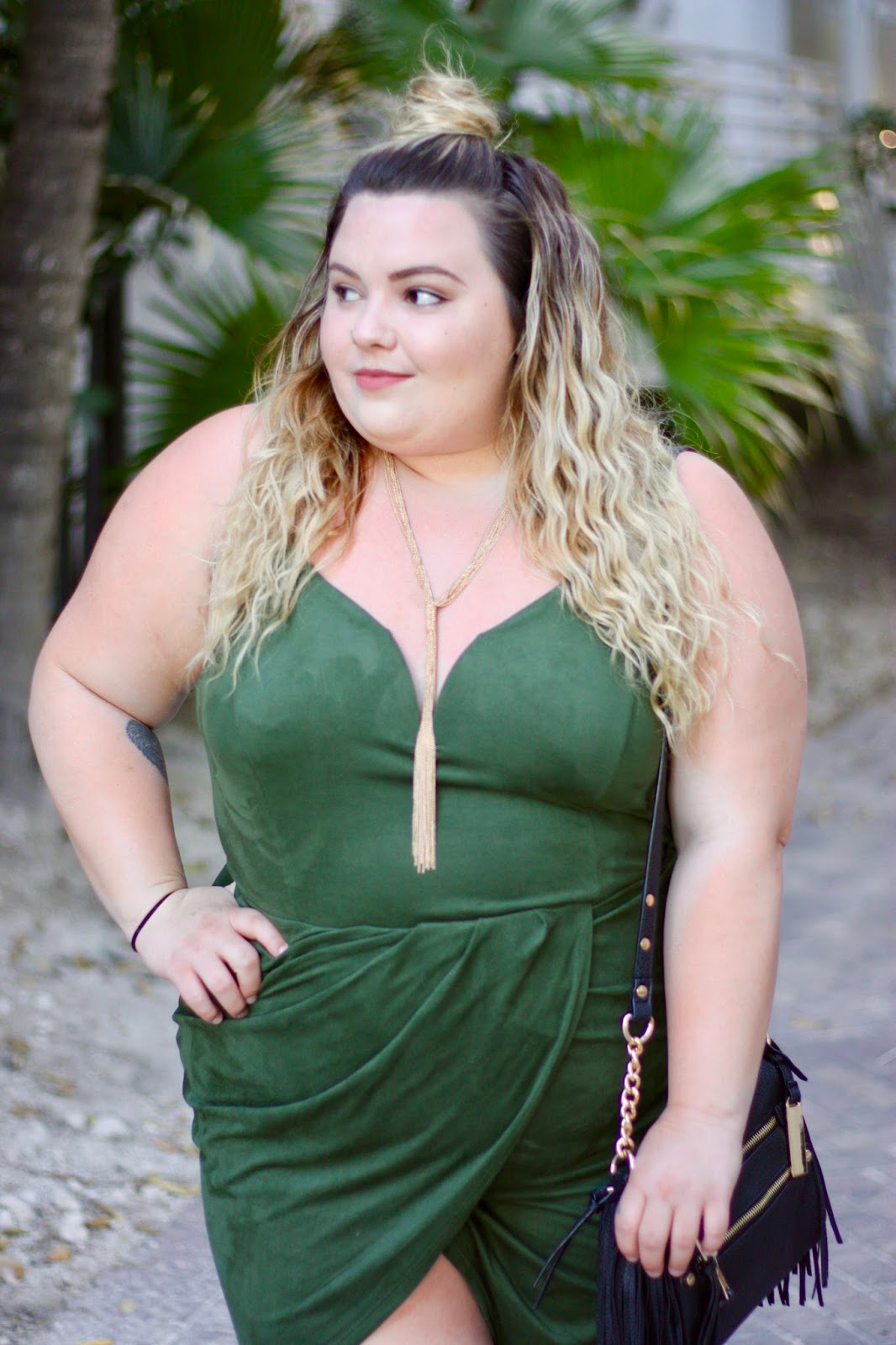 curvy sense, olive faux suede dress, faux suede, plus size, plus size fashion, affordable plus size clothes, trendy plus size, Natalie Craig, Natalie in the city, plus size fashion blogger, Chicago blogger, midwest blogger, cross wrap mini dress, Miami, plus size summer fashion 2017, summer fashion trends, top knot