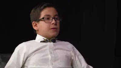 Stephen Hawking Mengatakan Tidak Ada Tuhan, Anak Jenius 11 Tahun Ini Membuktikan Dia Salah