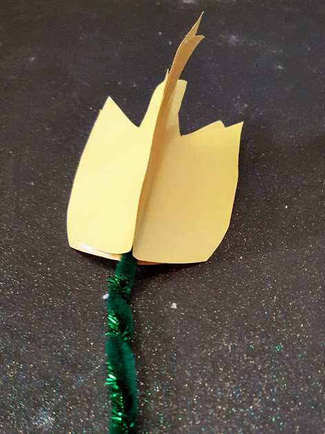 Crafting Reality With Sara 3d Paper Tulip Craft