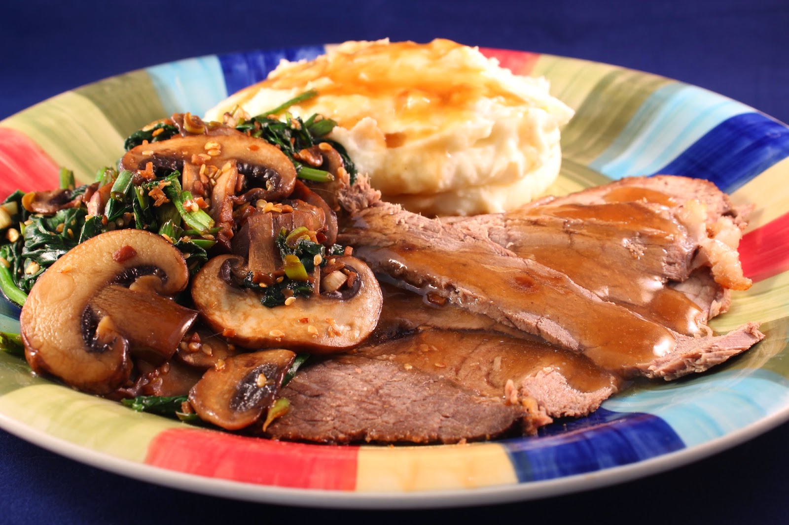 Sauteed Mushrooms & Spinach with Spicy Garlic Sauce