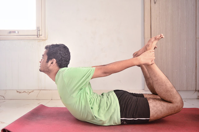 dhanurasana benefits, dhanurasana images,dhanurasana (bow pose), dhanurasana steps, dhanurasana karne ki vidhi,