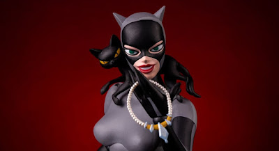 Batman: The Animated Series Catwoman 1/6 Scale Collectible Action Figure by Mondo x DC Comics