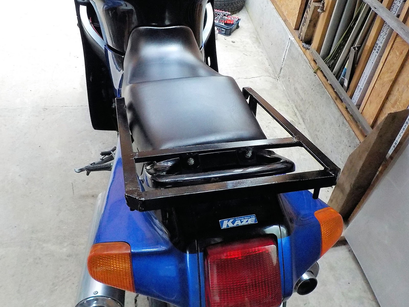 zzr1100 givi キャリア zzr1100 givi キャリア KAWASAKI ZZR1100/ZX-11「リアキャリア