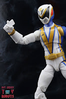 Power Rangers Lightning Collection SPD Omega Ranger & Uniforce Cycle 24